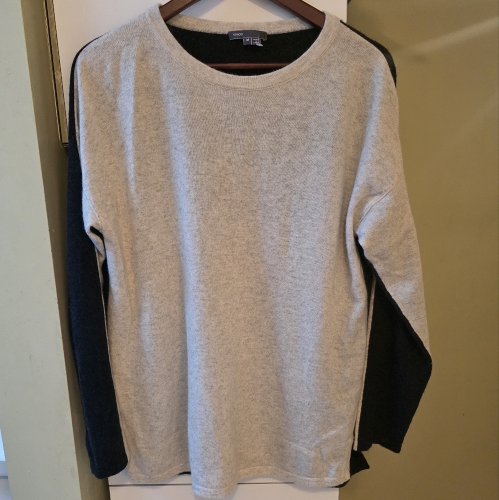 Vince Cashmere Knit Two Toned Gray Blue Sweater Medium
